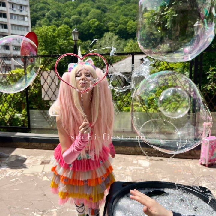 Шоу мыльных пузырей в Омске