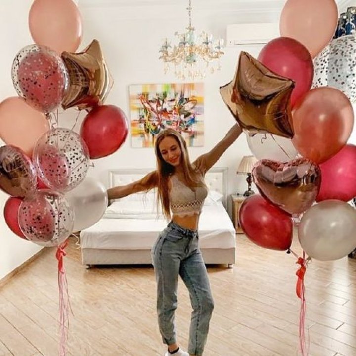 Фонтаны шаров "Селебрити" в Омске