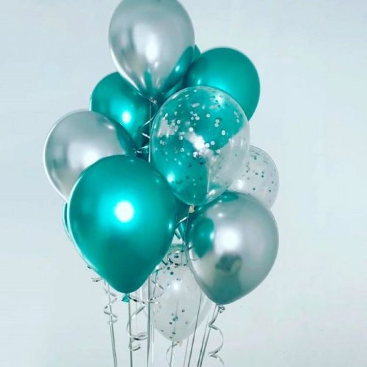 Фонтан шаров "Изумрудный" в Омске