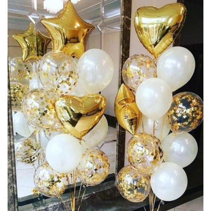 Фонтан шаров "Привет, это я" в Омске