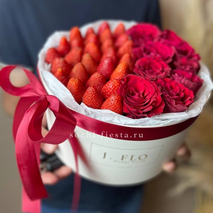 Клубничный бокс №1 в Омске