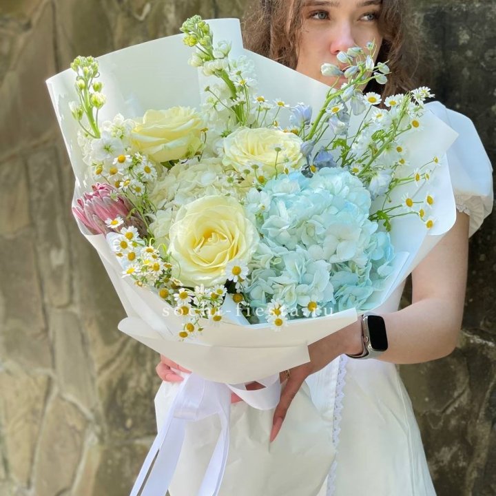 Дизайнерский букет №27 в Омске