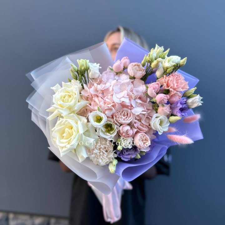 Букет "Виолет дрим" в Омске