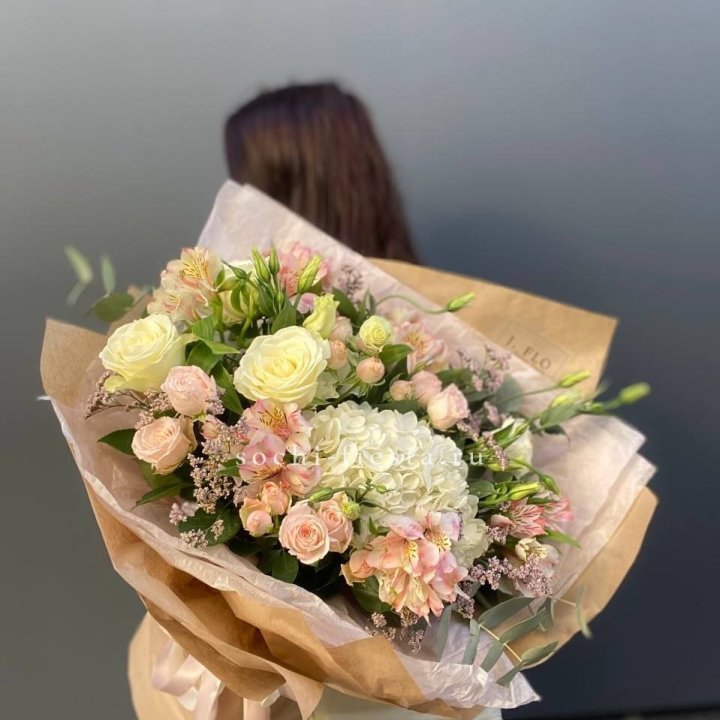Дизайнерский букет №1 в Омске