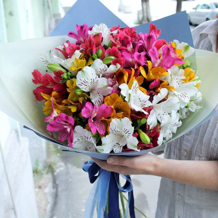 Микс альстромерий в Омске