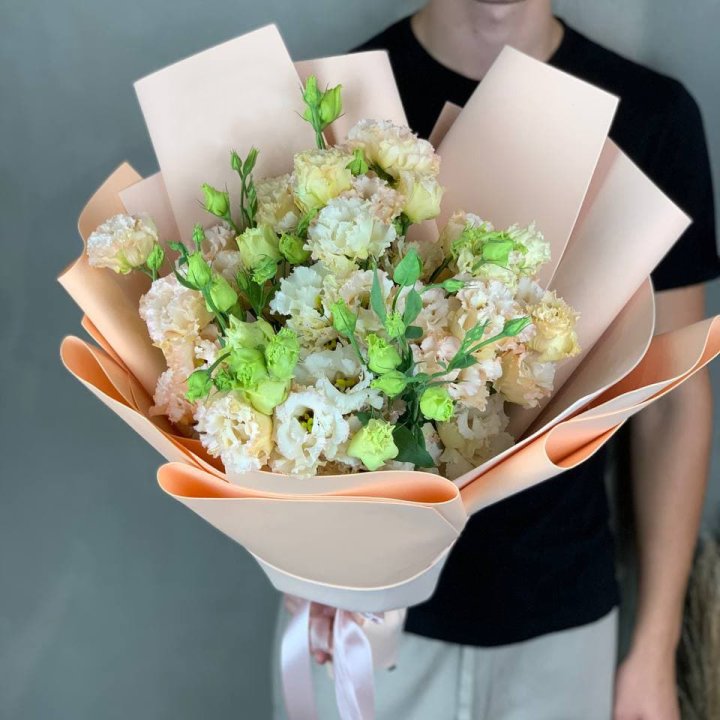 Букет эустом "Крем" в Омске