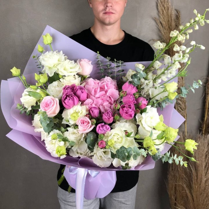 Дизайнерский букет "Венера" в Омске