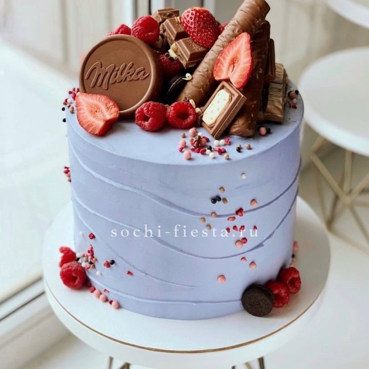 Торт "Milka's world" в Омске