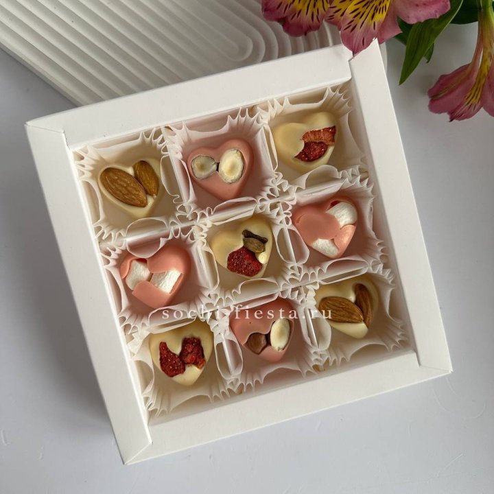 Набор конфет из бельгийского шоколада Сердца в Омске