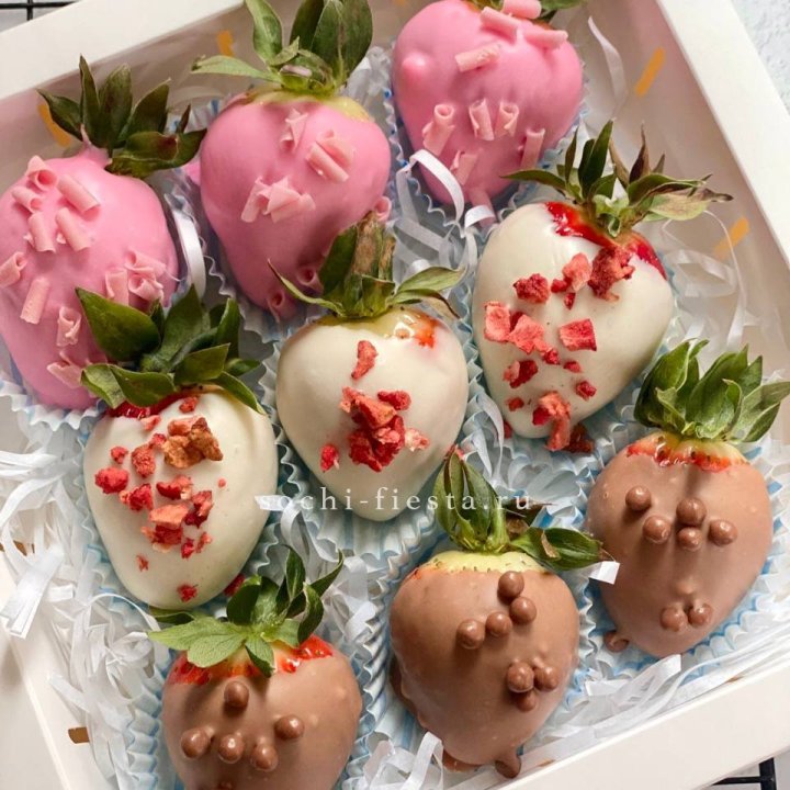 Клубника в шоколаде 9 ягод в Омске