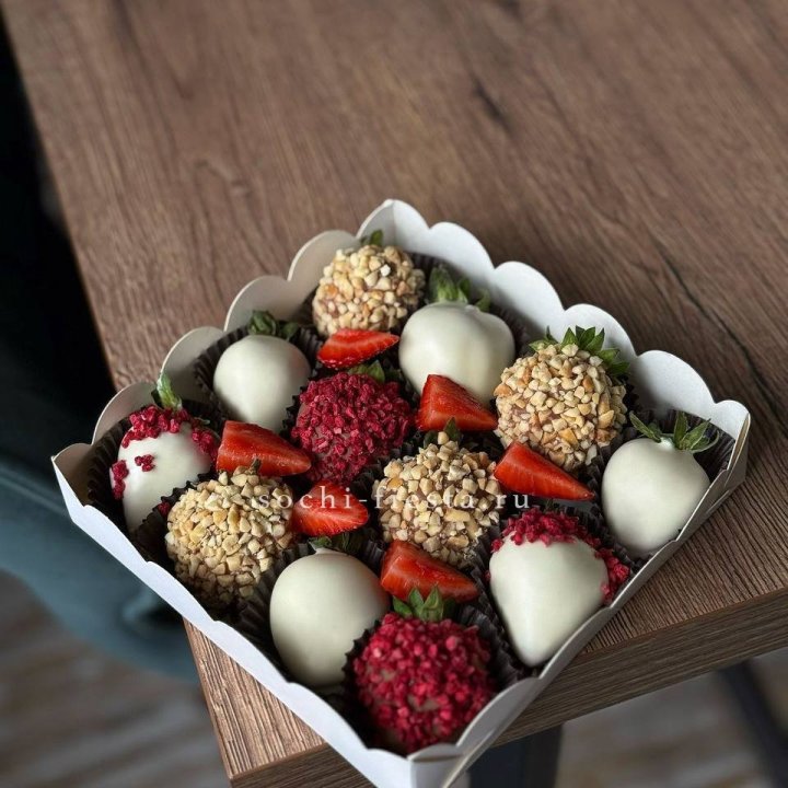 Клубника в шоколаде 12 ягод №2 в Омске