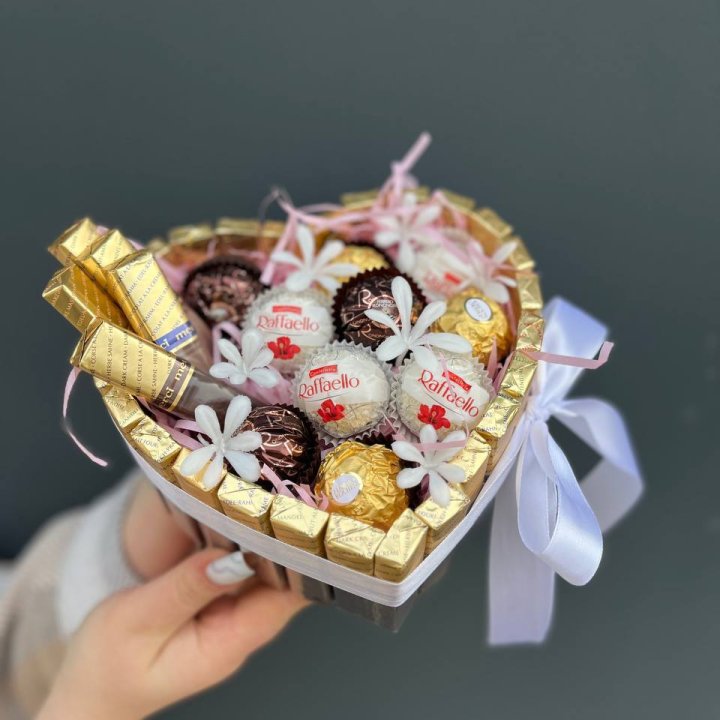 Подарочный набор шоколада в Омске