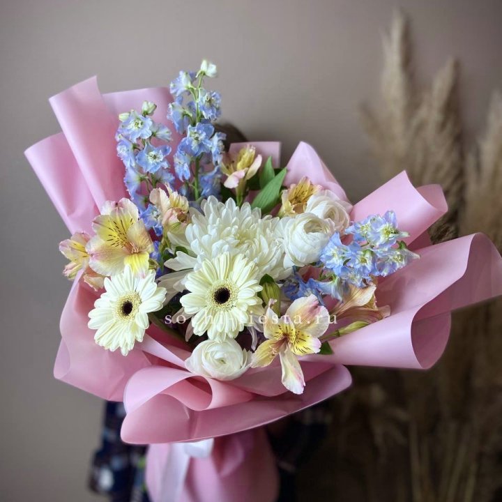 Букет весенний в Омске