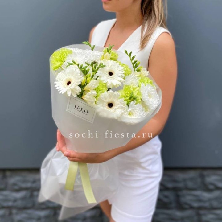 Букет "Джиржи фловерс" в Омске