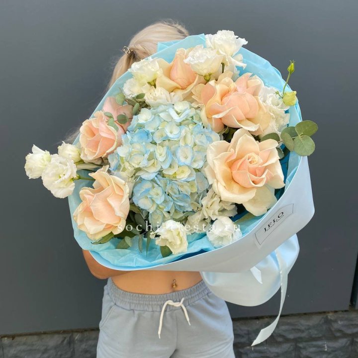 Сборный букет "Голубой закат" в Омске