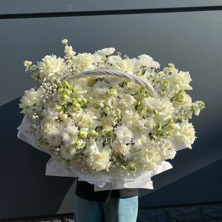 Корзина "Белоснежка" в Омске