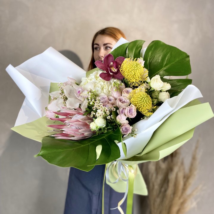 Дизайнерский букет экзотики в Омске