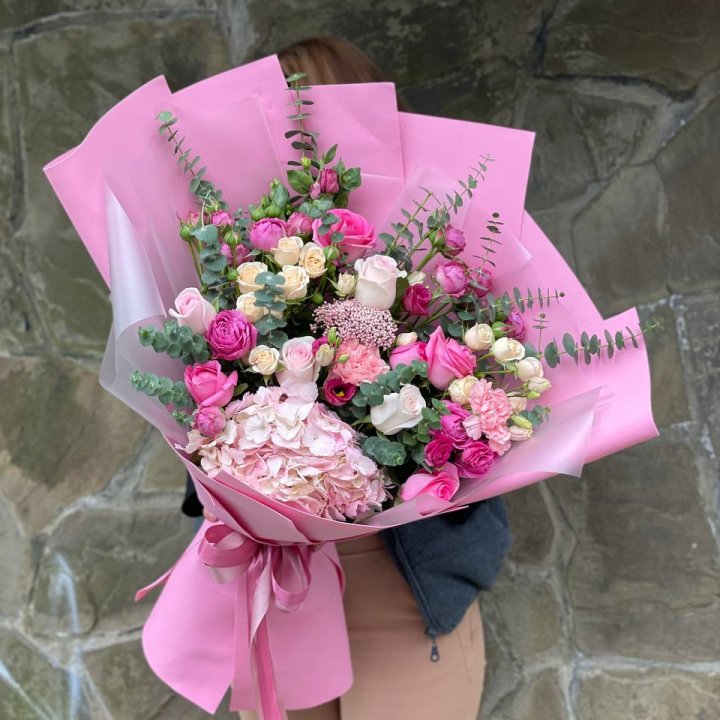 Дизайнерский букет "Паулина" в Омске