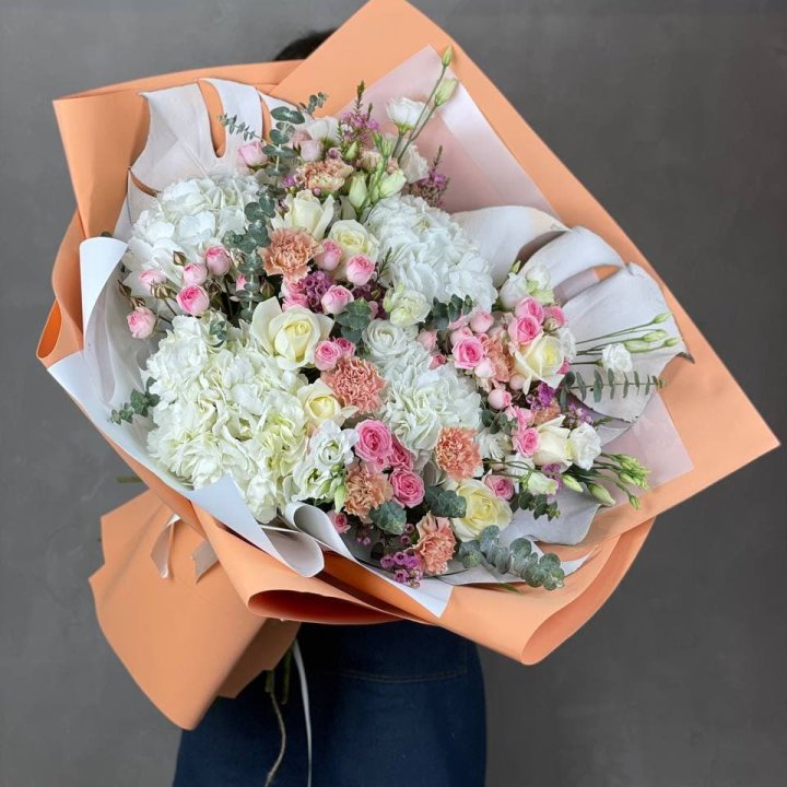 Макси-букет кремовый в Омске