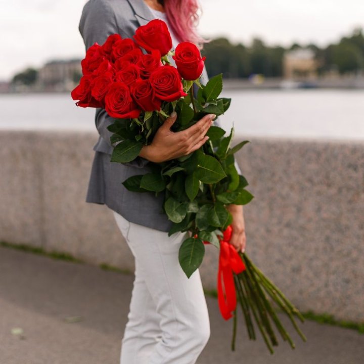 15 метровых голландских роз в Омске