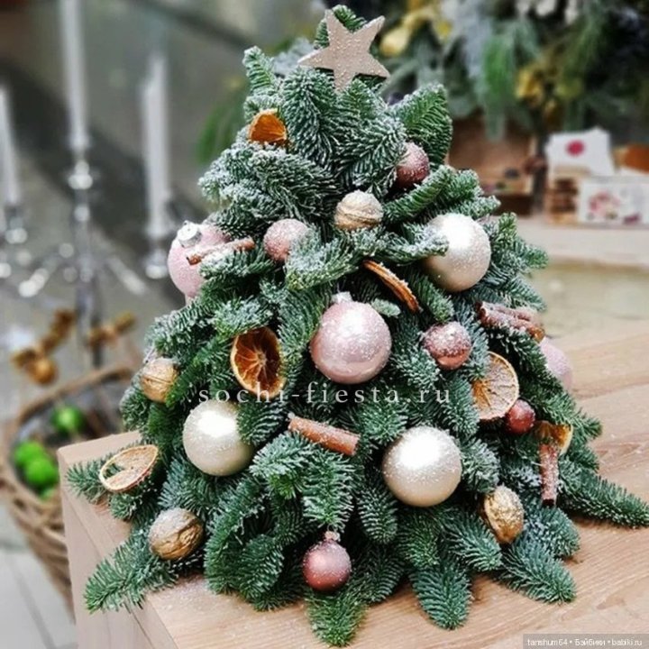 Новогодняя елочка "Блеск" в Омске