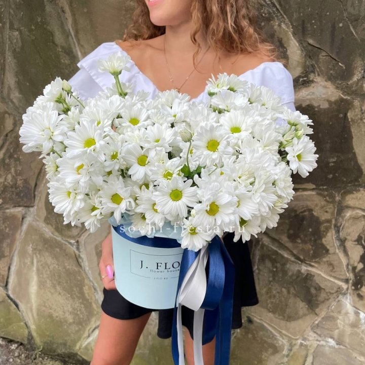 Коробка с хризантемами №2 в Омске