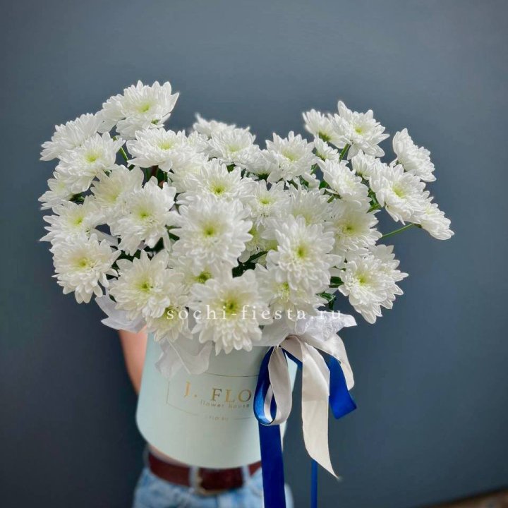 Коробка с хризантемами №3 в Омске