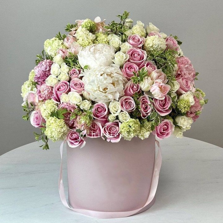 Цветочный бокс "Фантастик" в Омске