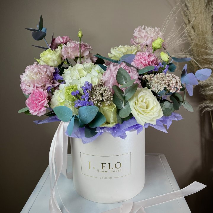 Цветочная коробка "Ода" в Омске