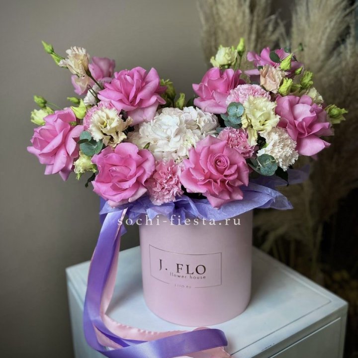 Цветочная коробка "Мишель" в Омске