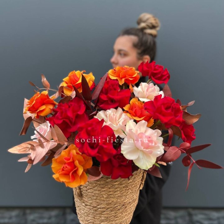 Авторский бокс "Роксана" в джутовом кашпо в Омске