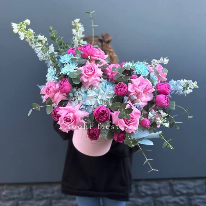 Авторская шляпная коробка в Омске