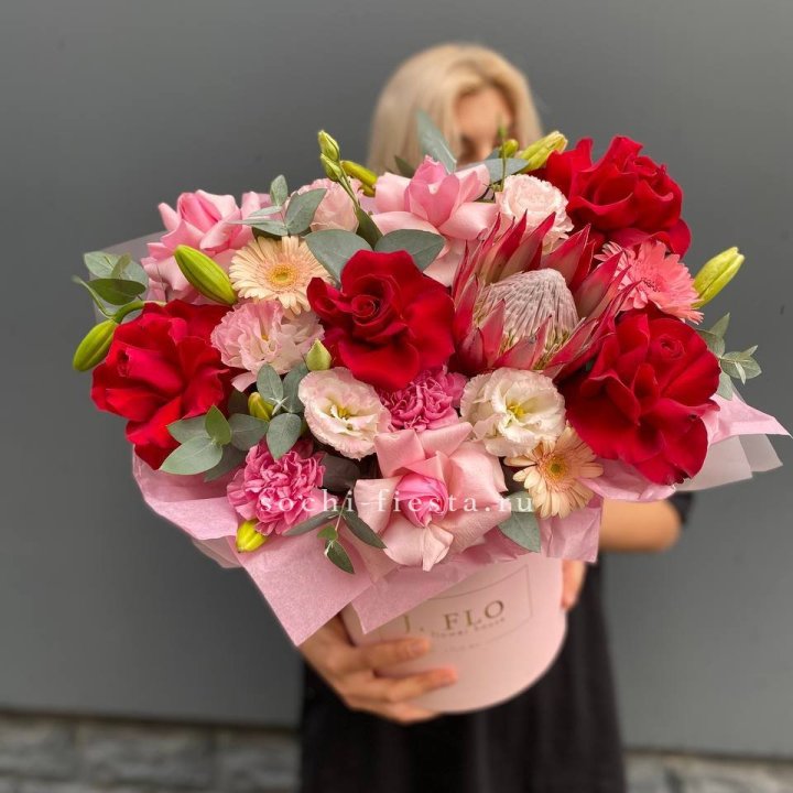 Коробка "Краски солнца" в Омске