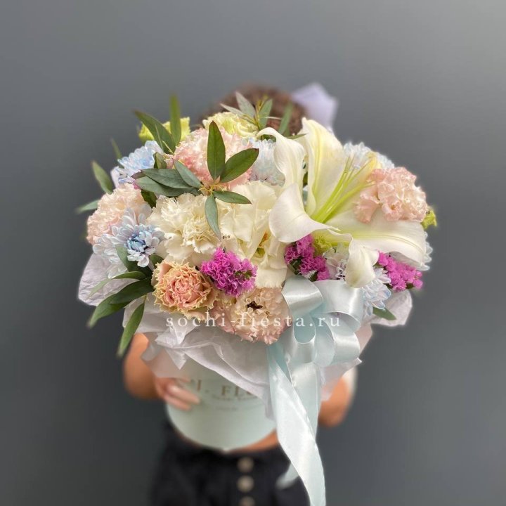 Дизайнерский цилиндр "Лилия" в Омске