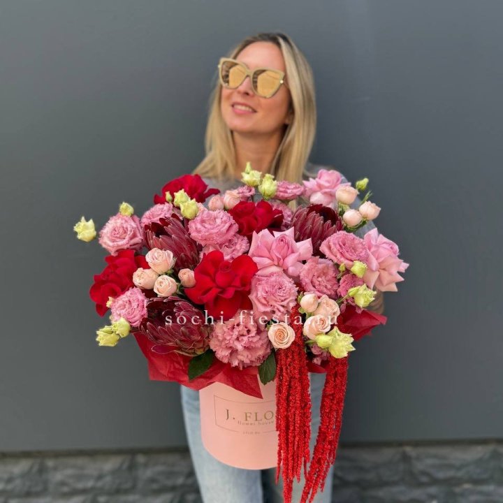 Дизайнерский цилиндр "Криотель" в Омске