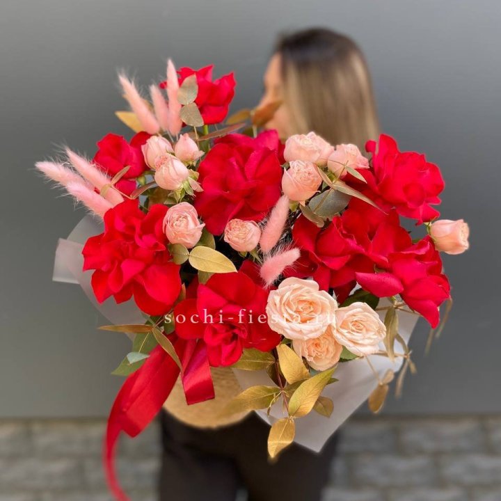 Джутовое кашпо "Любовь Лолиты" в Омске