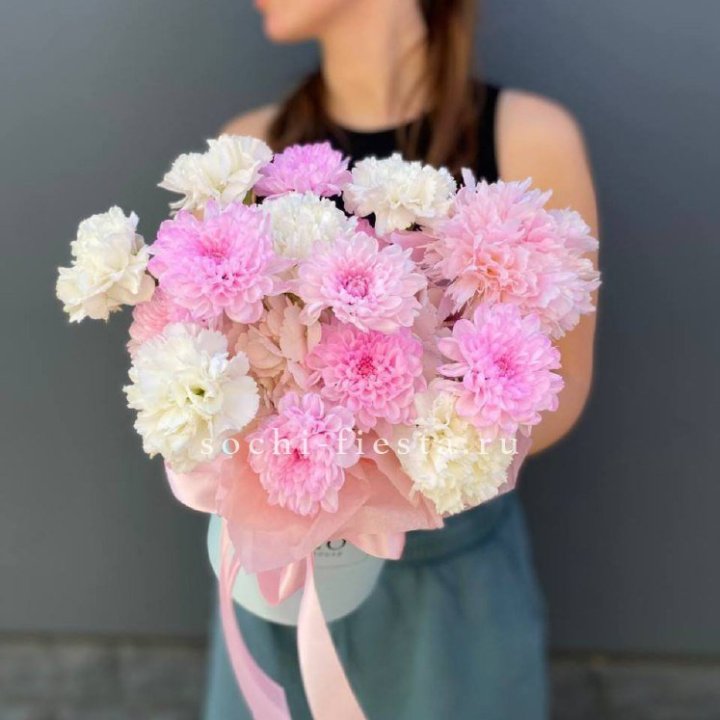 Коробка с цветами "Фиона" в Омске