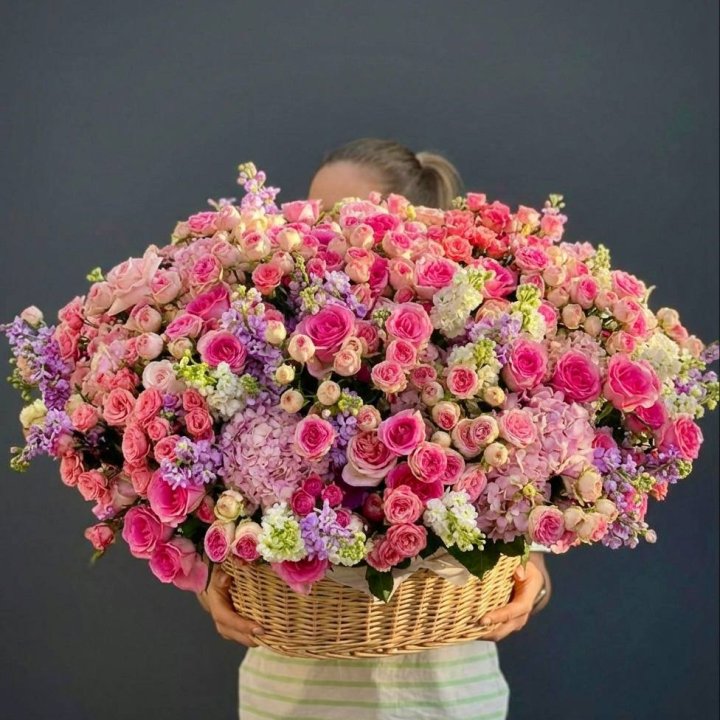 Цветочная корзина гигант №5 в Омске