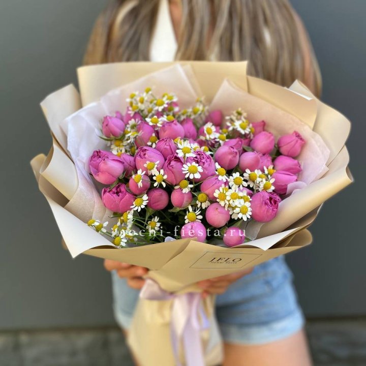 Дуобукет мисти с ромашками  в Омске