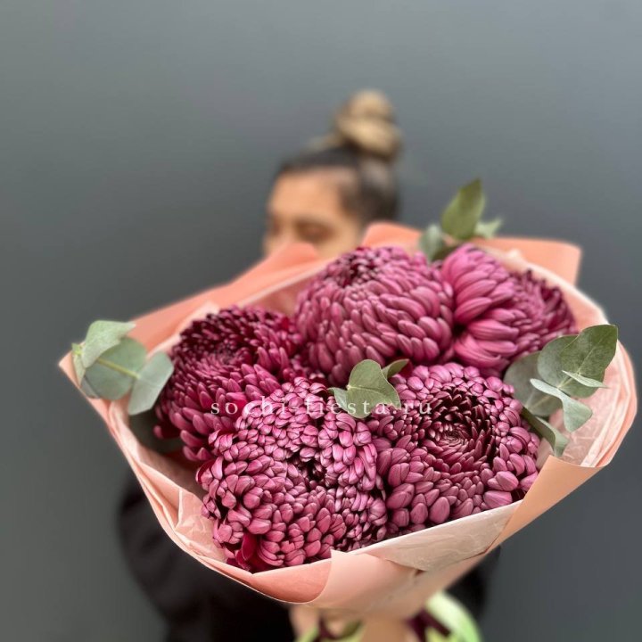 Хризантемы  Бигуди  в Омске