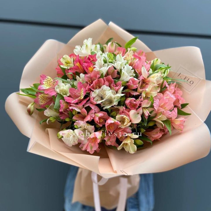 Букет альстромерий "Вандер" в Омске