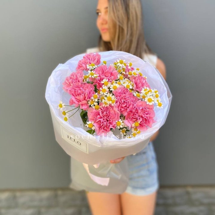 Дуобукет диантусов и ромашек в Омске