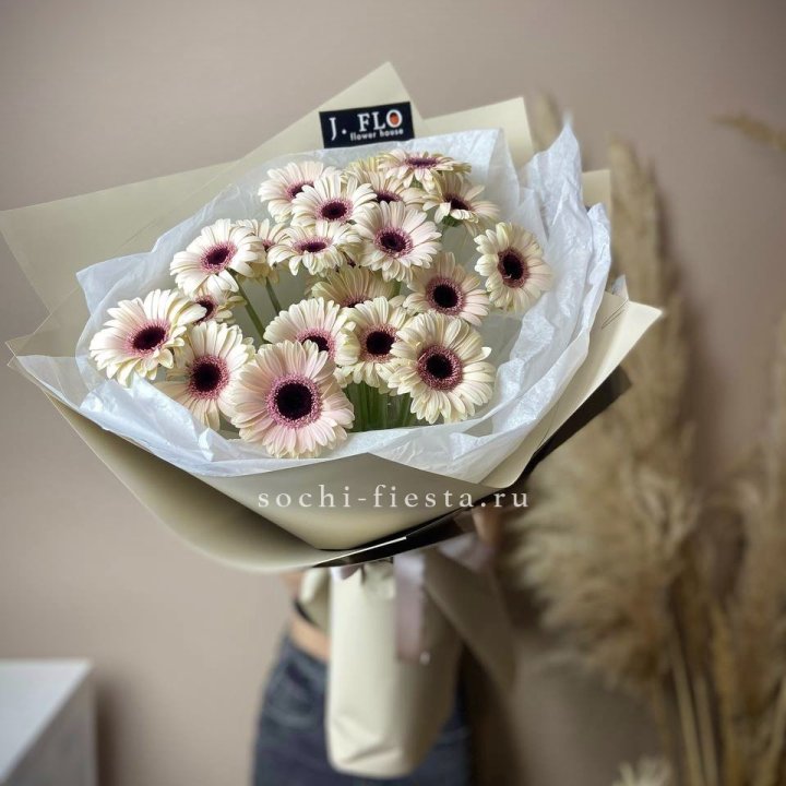 Букет голландских гербер "Свит" в Омске