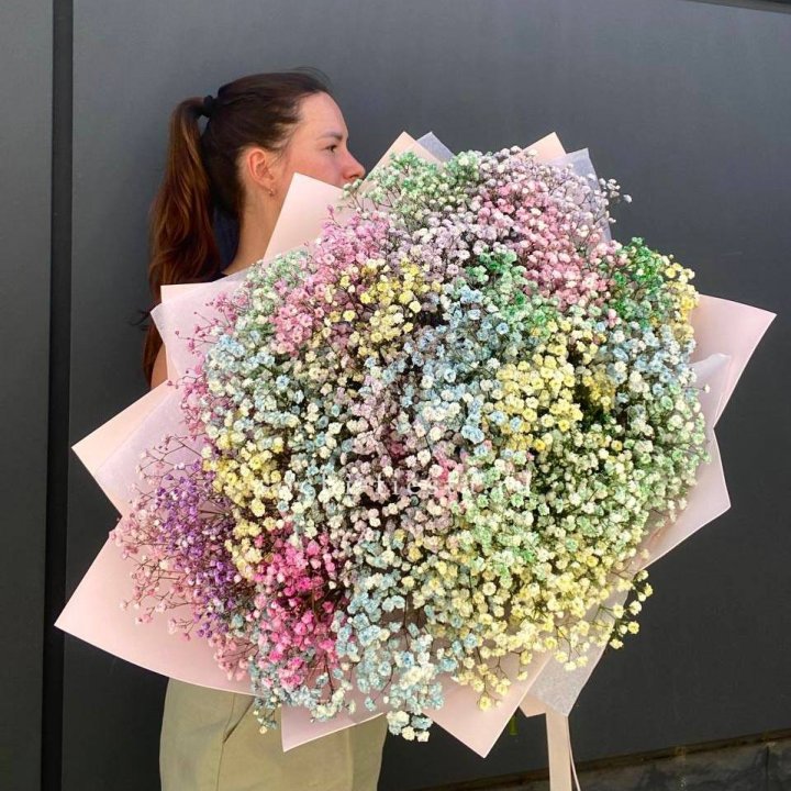 Пышный букет из гипсофил  в Омске