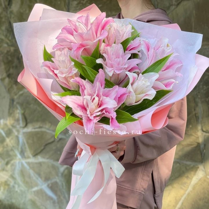 Букет пионовидных лилий №2 в Омске