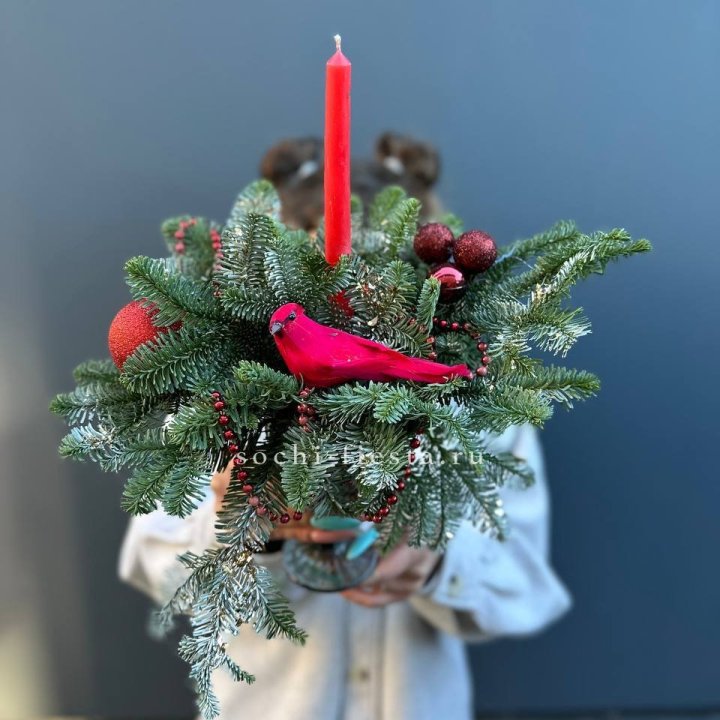 Новогодняя композиция в бокале в Омске