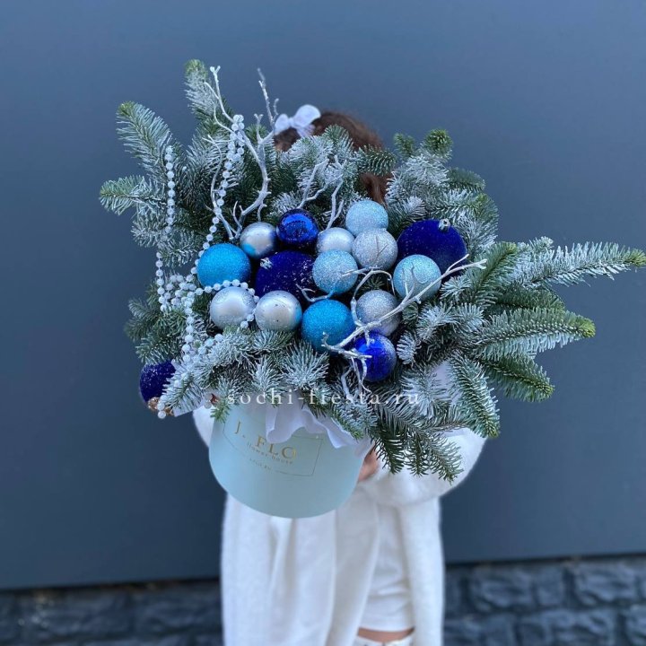 Композиция "Голубая бездна" в Омске