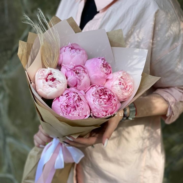 Букет пионов "Венди" в Омске