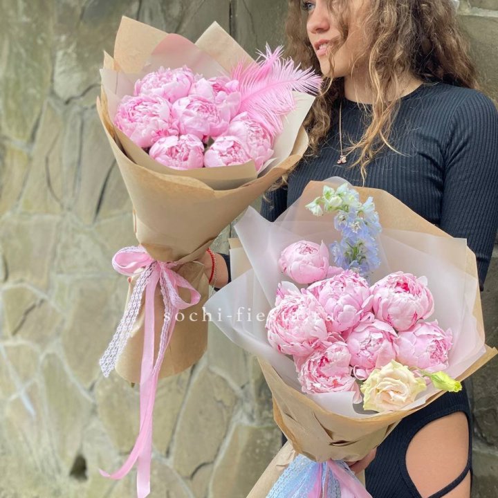 7 зефирных пионов  в Омске