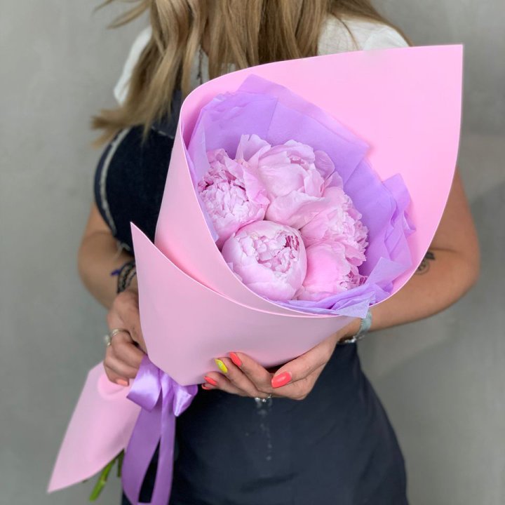 Букет пионов "Файв" в Омске